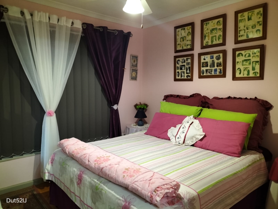 3 Bedroom Property for Sale in Fraaiuitsig Western Cape